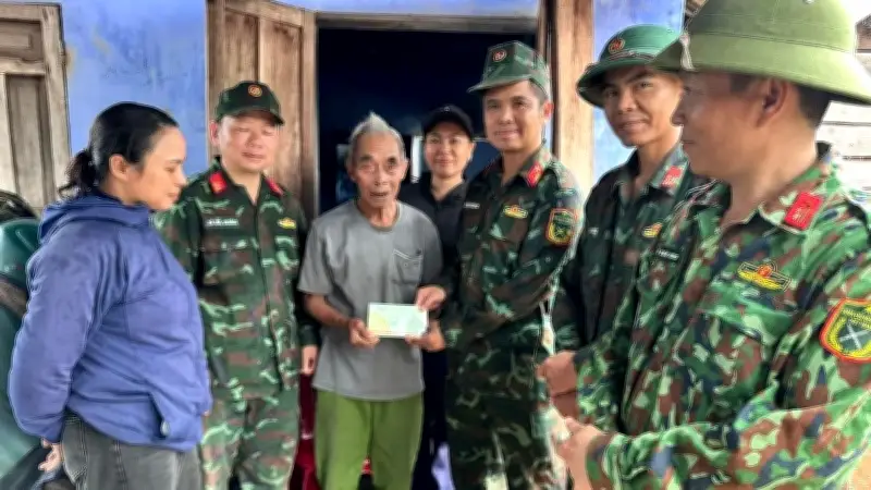 Cụ ông 96 tuổi dẫn đường tìm hài cốt liệt sĩ sau hơn nửa thế kỷ