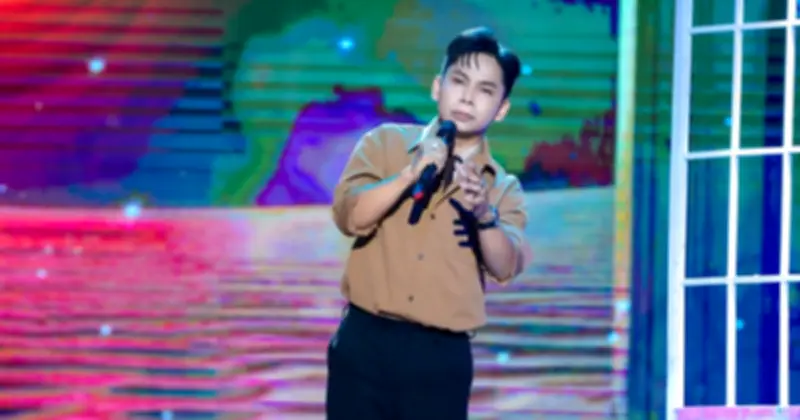 Ca sĩ Huy Quang bỏ nghề kế toán theo đuổi bolero, gây xúc động cho danh ca Thái Châu