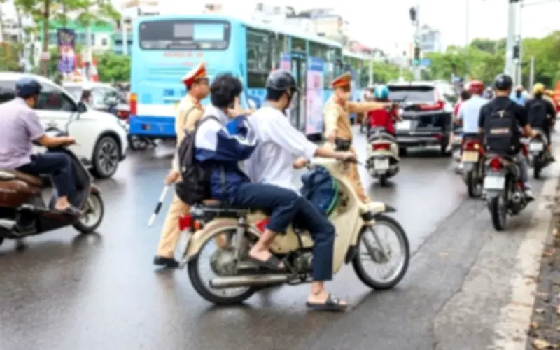 Cục CSGT bác tin đồn phạt người 16-18 tuổi đi mọi loại xe máy