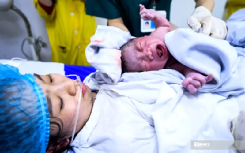 Chính phủ ban hành Nghị định hỗ trợ sinh con, sàng lọc bệnh bẩm sinh