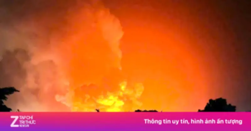 Cháy lớn tại Công ty CP Đông Á ở Phú Thọ, cột khói bốc cao hàng chục mét