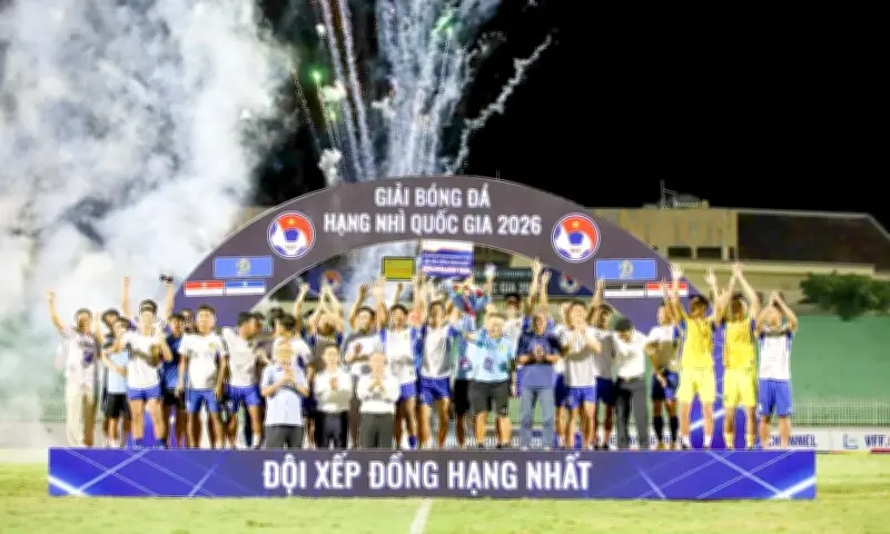 CLB Huế trở lại hạng Nhất: Hành trình cảm xúc và thách thức phía trước