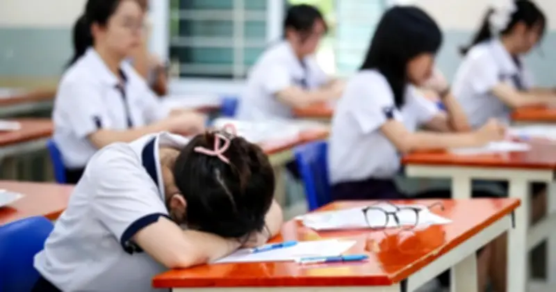 Cần dạy người trẻ cách đứng dậy sau thất bại thi cử