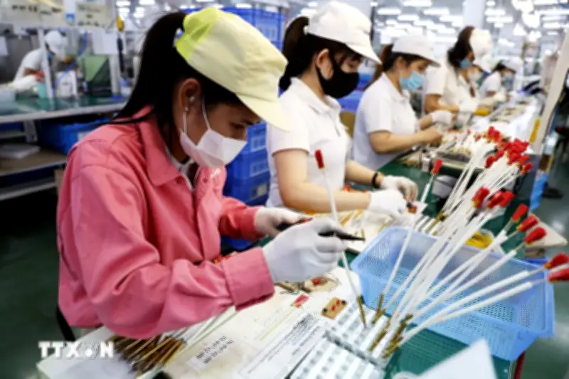 Cạnh tranh thu hút dòng vốn đầu tư thế hệ mới vào Việt Nam