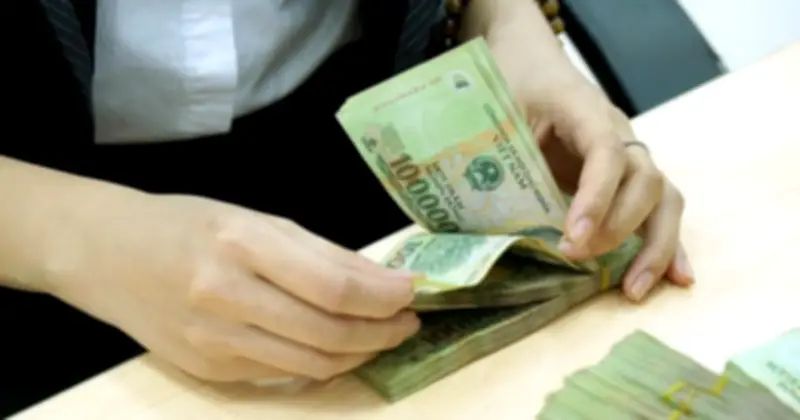 Con đi học được giảm trừ bao nhiêu trước khi tính thuế?