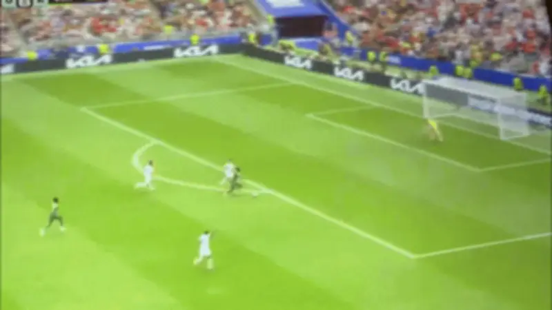 Courtois cứu thua thần kỳ giúp Bỉ ngược dòng hạ Senegal 3-2