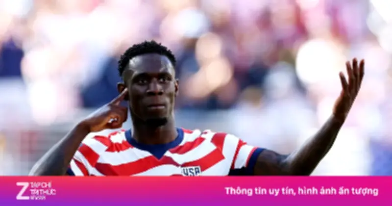 Cầu thủ Mỹ Balogun bị chỉ trích dữ dội sau khi được FIFA hủy thẻ đỏ