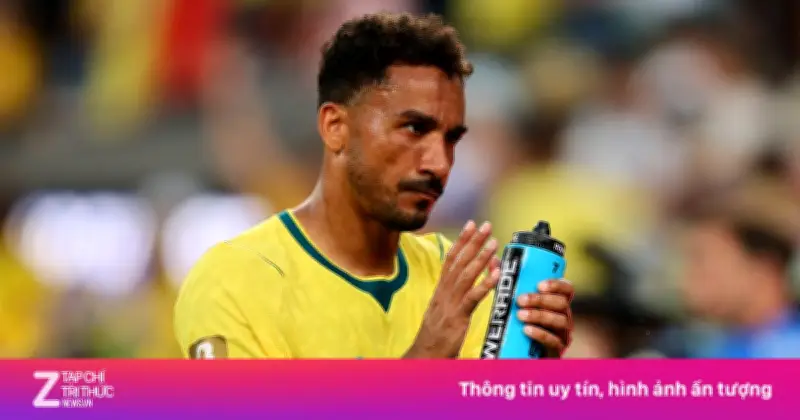 Danilo là cầu thủ duy nhất của Brazil về nước trên chuyến bay sau World Cup 2026