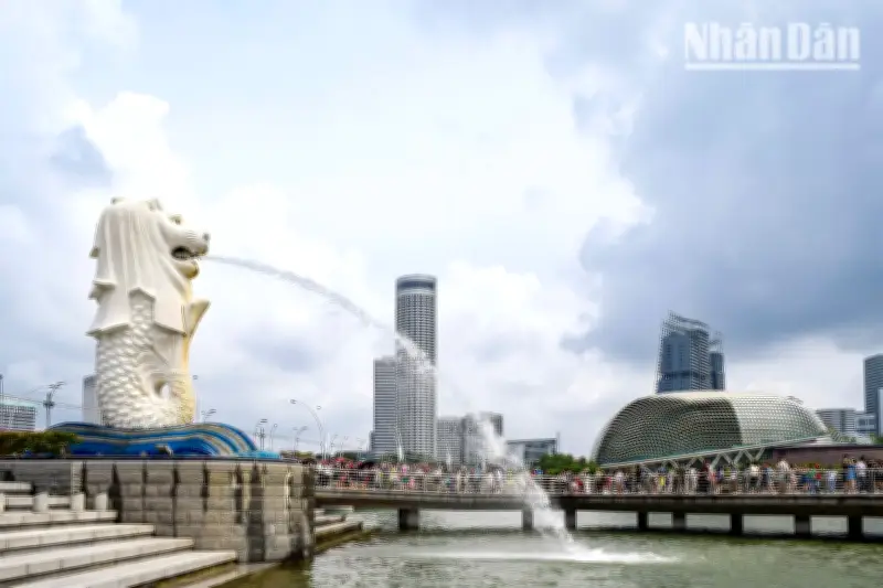 DBS nâng dự báo tăng trưởng GDP Singapore lên 4,3% năm 2026 nhờ AI và hạ nhiệt Trung Đông
