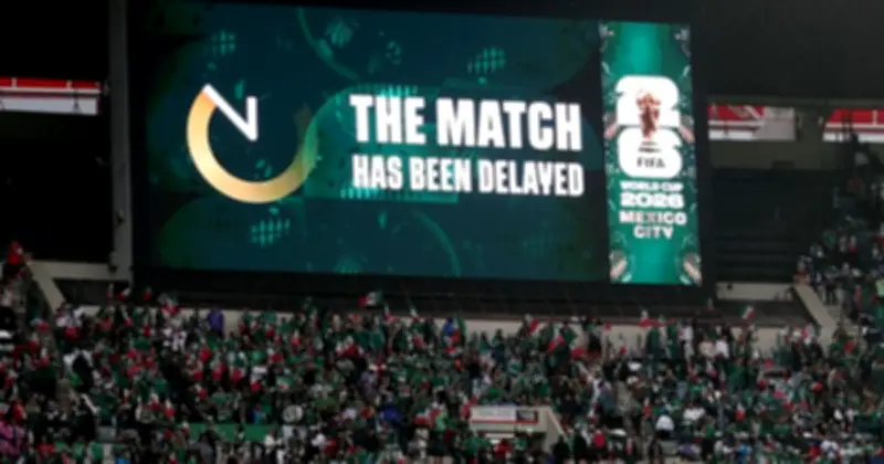 FIFA hoãn trận Mexico vs Anh vì thời tiết xấu, dời sang 8 giờ tối 6/7