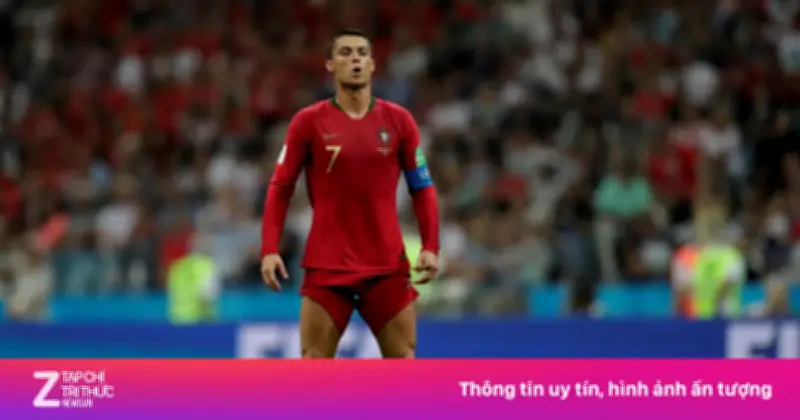 Giải mã hành động vén quần đùi của Ronaldo, Neymar và Declan Rice trên sân cỏ