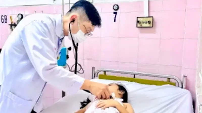 Gần 40 học sinh Đắk Lắk nhập viện nghi ngộ độc thực phẩm