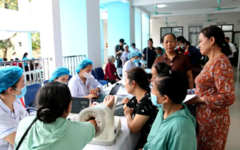 Hà Nội đưa chính sách BHYT đến gần người dân bằng nhiều hình thức