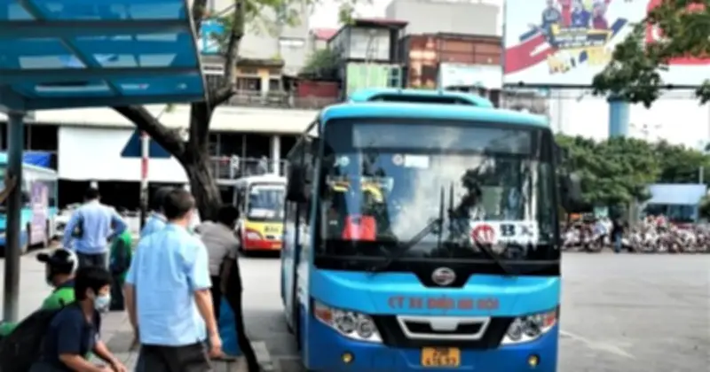 Hà Nội bắt đầu đăng ký thẻ xe buýt miễn phí gắn chip từ 6/7