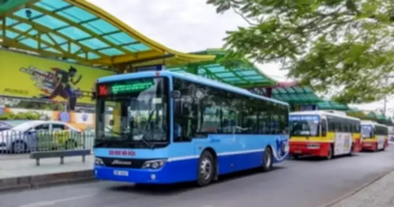Hà Nội điều chỉnh lộ trình 4 tuyến xe buýt đồng bộ vùng phát thải thấp