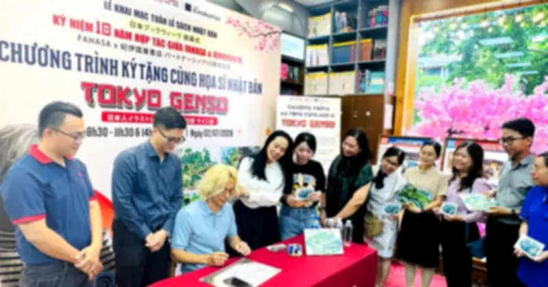 Họa sĩ Tokyo Genso lần đầu đến Việt Nam, vẽ chợ Bến Thành và mê nước dừa