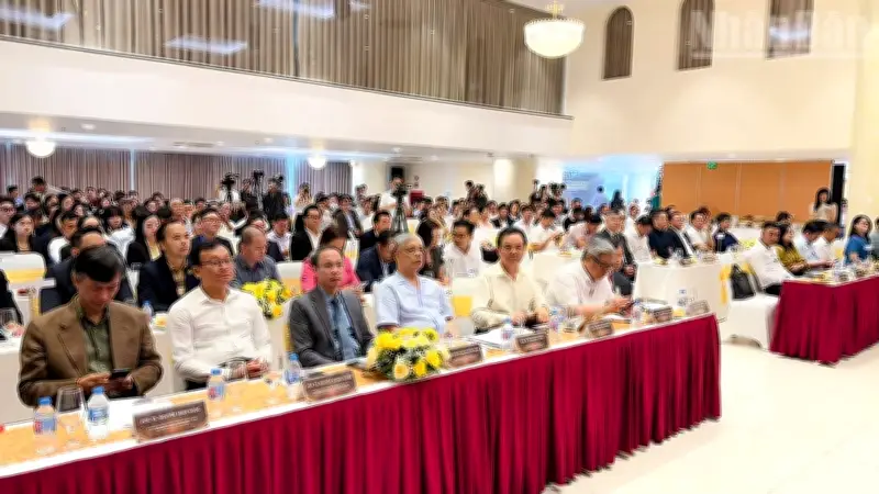 Hội thảo đa ngành hiến kế phát triển Vĩnh Long sau sáp nhập