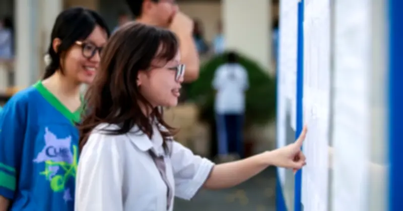 Hàng loạt trường đại học công bố điểm sàn xét tuyển 2026