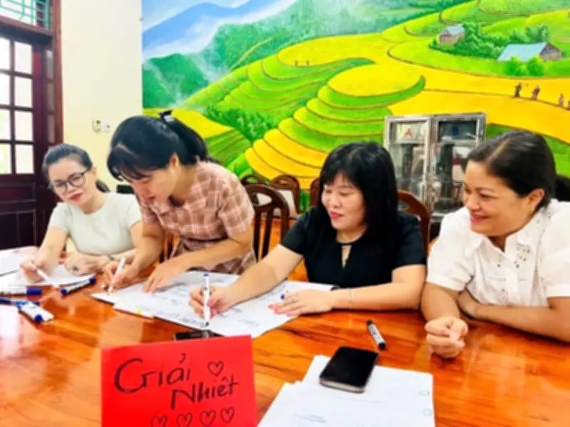 Hàng nghìn giáo viên được tập huấn AI và tâm lý học đường trước năm học mới