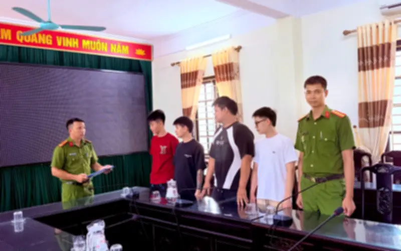 Hưng Yên: Bắt nhóm thu mua trái phép tài khoản ngân hàng của học sinh