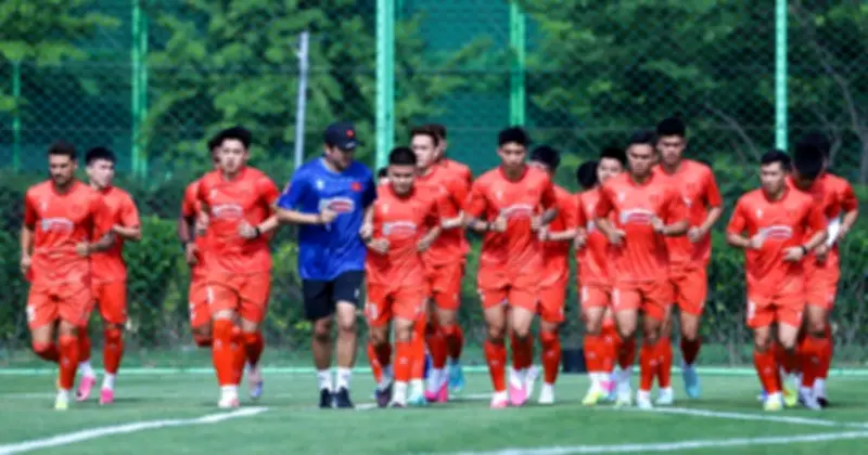 Đội tuyển Việt Nam hào hứng trong buổi tập đầu tiên tại Hàn Quốc