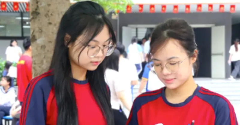 Điểm chuẩn đại học khối A00, A01 năm 2026: Biến động ra sao?