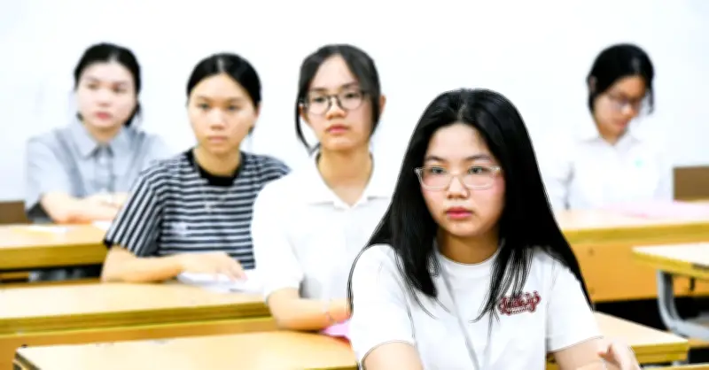 Điểm mới môn Giáo dục kinh tế và pháp luật thi tốt nghiệp THPT 2026