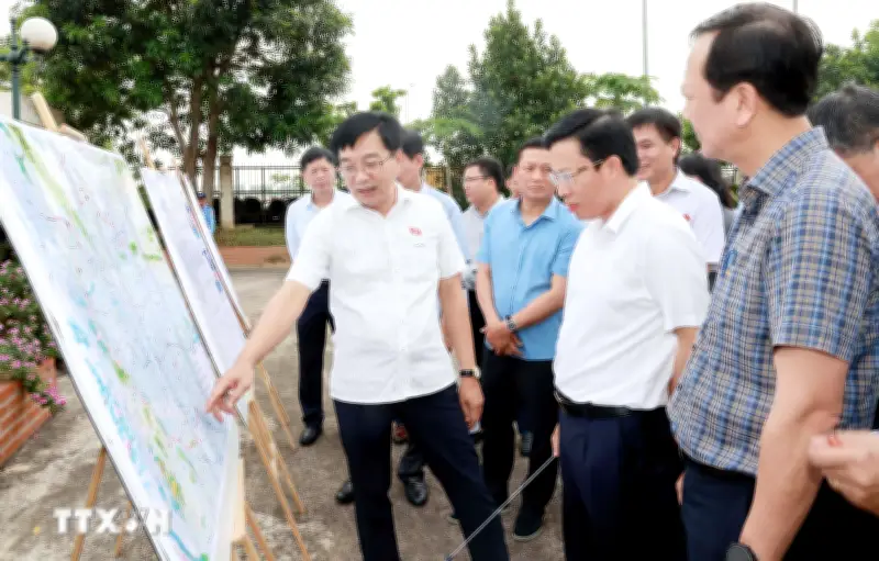 Khảo sát xây dựng tuyến đường Vành đai 5 vùng Thủ đô Hà Nội