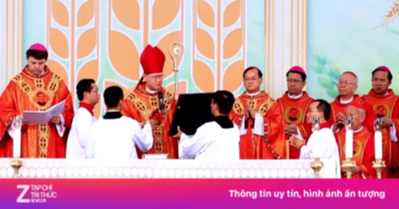 Linh thiêng lễ tuyên phong Chân phước lần đầu tại Việt Nam