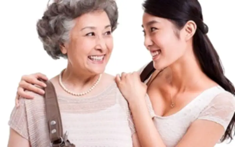 Mẹ chồng nàng dâu không êm ấm vì 4 mâu thuẫn khó nói