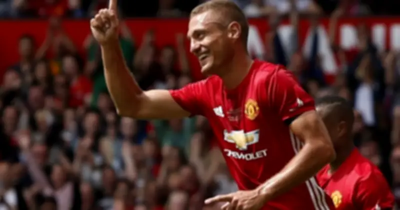Âm mưu đe dọa cựu sao Man Utd Vidic bị vạch trần