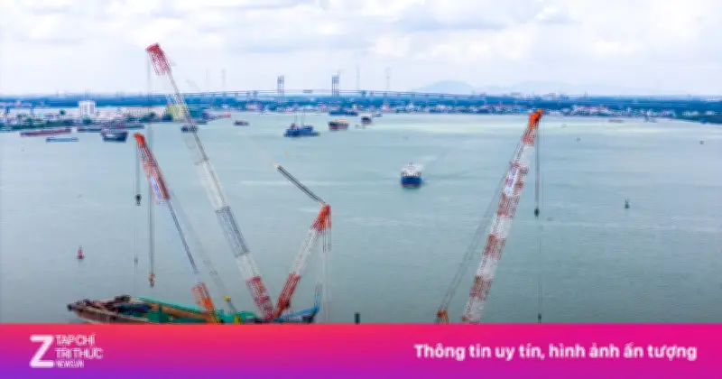 Metro Bến Thành - Cần Giờ: Hàng loạt máy móc tập kết sau hơn nửa năm động thổ
