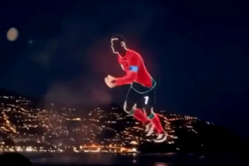 Màn drone 'tri ân Ronaldo' là sản phẩm AI, đánh lừa cả thế giới