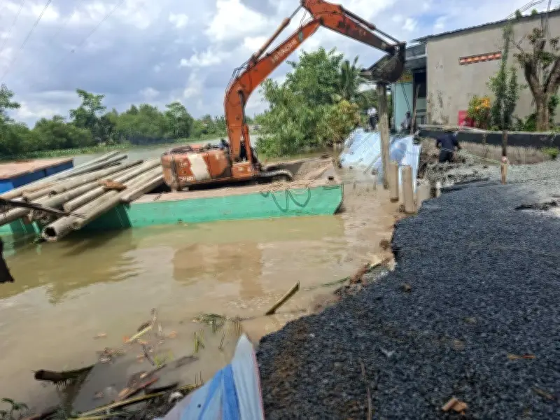 Đồng Tháp phê duyệt 3 dự án khẩn cấp khắc phục sạt lở bờ sông