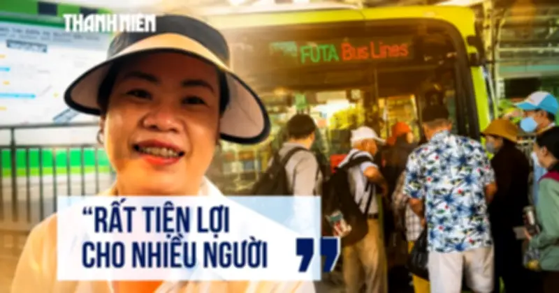 Ngày đầu xe buýt miễn phí tại TP.HCM: Hành khách thích thú với điểm danh QR