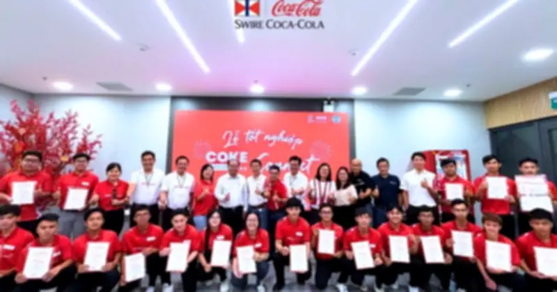 Nhà máy Coca-Cola tổng kết chương trình Coke Connect 2026 cho sinh viên Long An