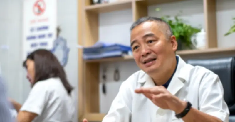 PGS Nguyễn Lân Hiếu lý giải nguyên nhân BV Đại học Y không kê đơn thuốc bổ