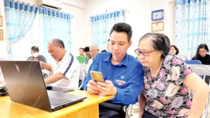 Phường Tây Hồ triển khai mô hình 'Chạm QR-Khởi sự kinh doanh' từ 1/4/2026