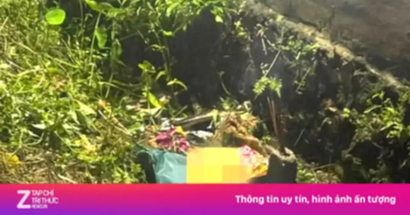 Phát hiện hộp sọ người khi cắt cỏ bờ mương ở Nghệ An