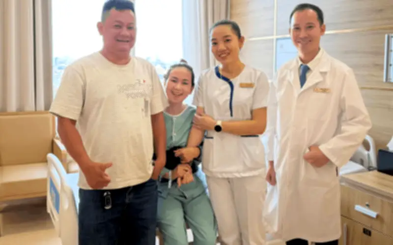 Phẫu thuật nội soi giải cứu bệnh nhân tái phát thoát vị đĩa đệm kèm hẹp ống sống nặng