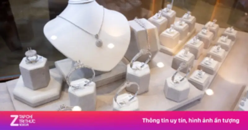 PNJ mất hơn 4.200 tỷ vốn hóa sau vụ kim cương lậu P-Lab