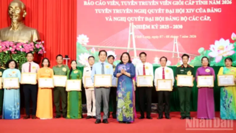 Quảng Ngãi trao giải Hội thi báo cáo viên, tuyên truyền viên giỏi cấp tỉnh năm 2026