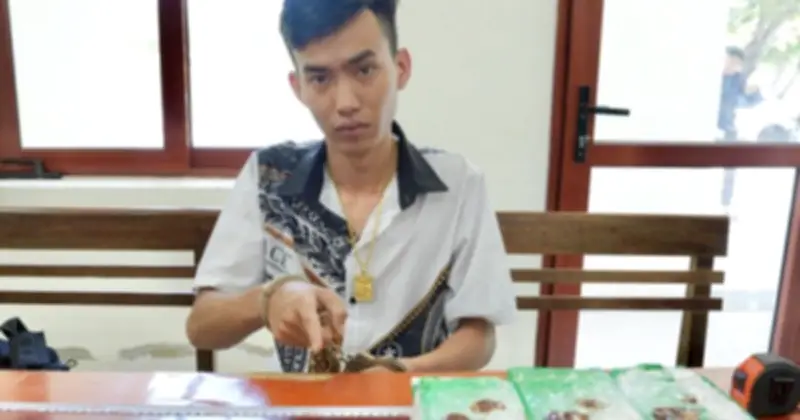Quảng Trị: Bắt 3 bị can mua bán 7 kg ma túy đá và 'nước vui'