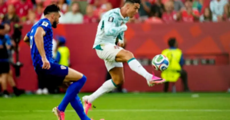 Ronaldo phá dớp 20 năm, ghi bàn knock-out World Cup đầu tiên