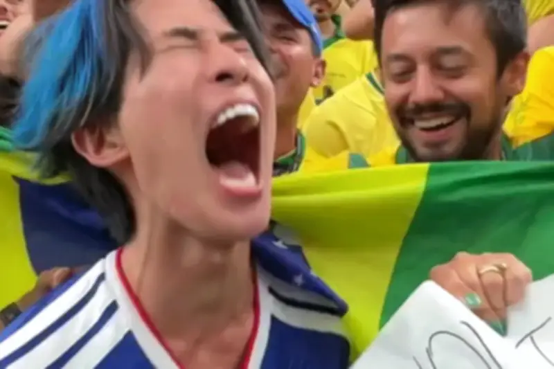 Sự thật CDV Nhật gào khóc giữa người hâm mộ Brazil vì bị thua
