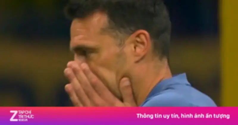 Scaloni bàng hoàng che mặt khi Argentina ngược dòng nghẹt thở trước Ai Cập ở World Cup 2026