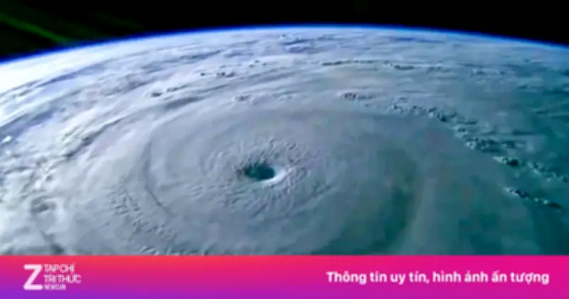 Siêu bão Bavi áp sát Trung Quốc, kích hoạt ứng phó khẩn cấp