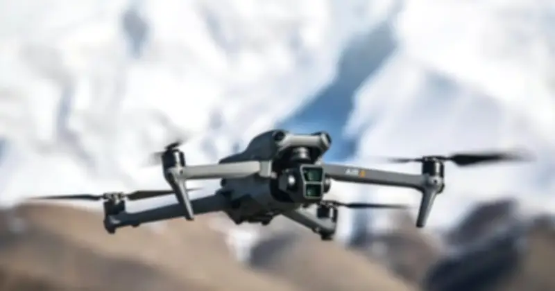 Từ 1/7/2026: Người điều khiển flycam bắt buộc có chứng chỉ và đăng ký bay