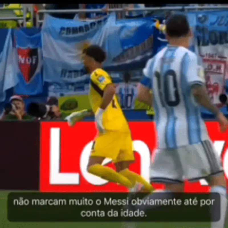 Thủ môn Vozinha gây sốt với pha xử lý bóng trước Messi tại World Cup 2026