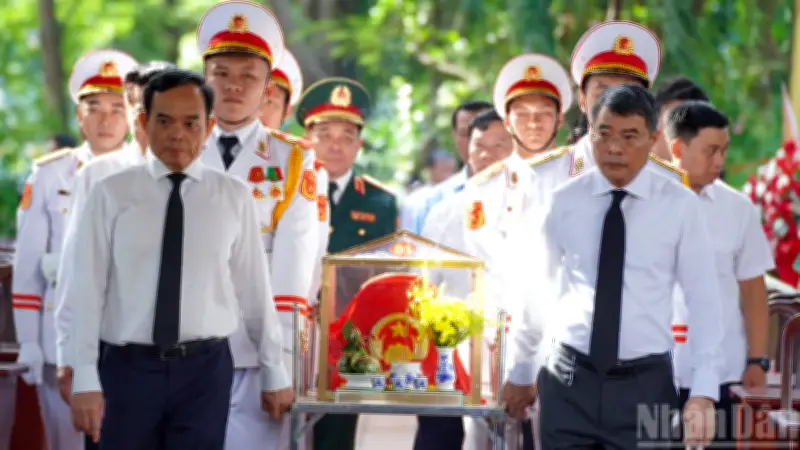 Thủ tướng dâng hương, phát hiện 5 bộ hài cốt liệt sĩ tại Công viên Lê Thị Riêng